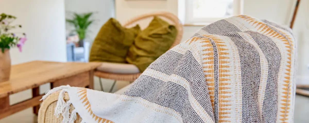 Plaid pour ambiance cosy, la maison de vacancces